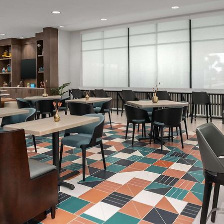 Hampton Inn Orlando Southeast Nona Narcoossee エクステリア 写真