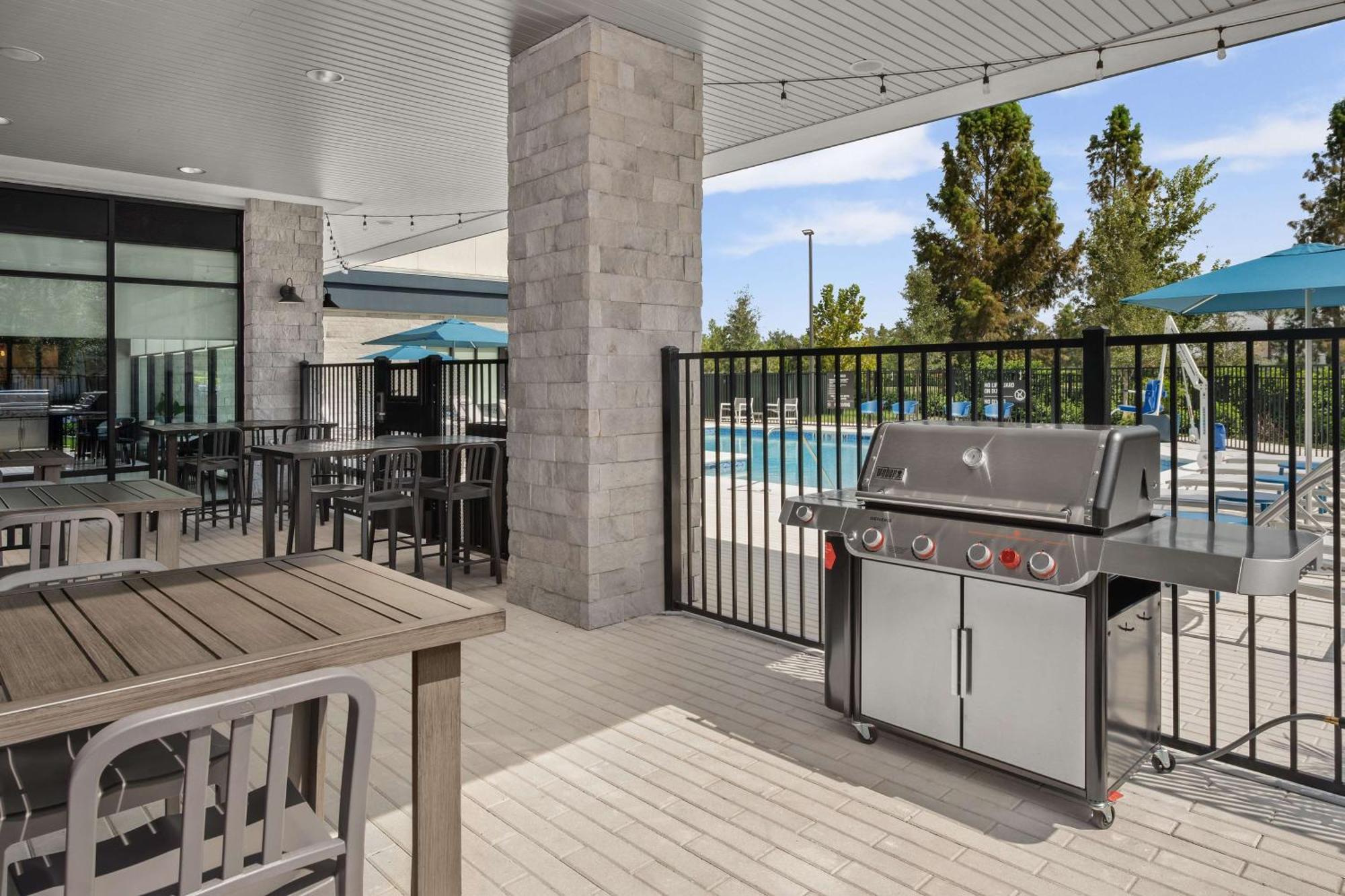 Hampton Inn Orlando Southeast Nona Narcoossee エクステリア 写真